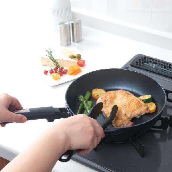 THERMOS（サーモス） フライパン 20cm IH対応 キッチンプラス