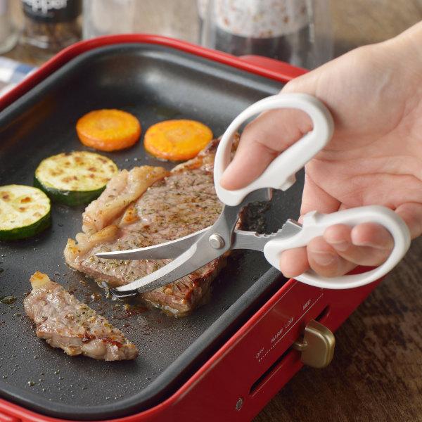 キッチンバサミ Motte ホットプレート用焼肉はさみ カバー付き キッチン 調理 はさみ ハサミ 鋏 ステンレス カーブ 刃 ガード付き 日本製 お弁当グッズのカラフルボックス 通販 Yahoo ショッピング