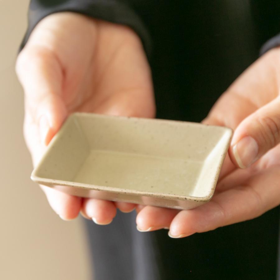 プレート 8.5cm S KASANE レクタングル 陶器 同色4枚セット （ 食洗機