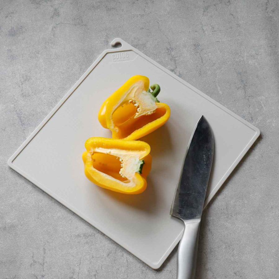 まな板 スクエア 26ｘ26cm 耐熱抗菌tpuまな板 Cutoc 抗菌 食洗機対応 まないた マナイタ 安い 激安 プチプラ 高品質 カッティングボード 軽量 便利 耐熱 軽い 使いやすい