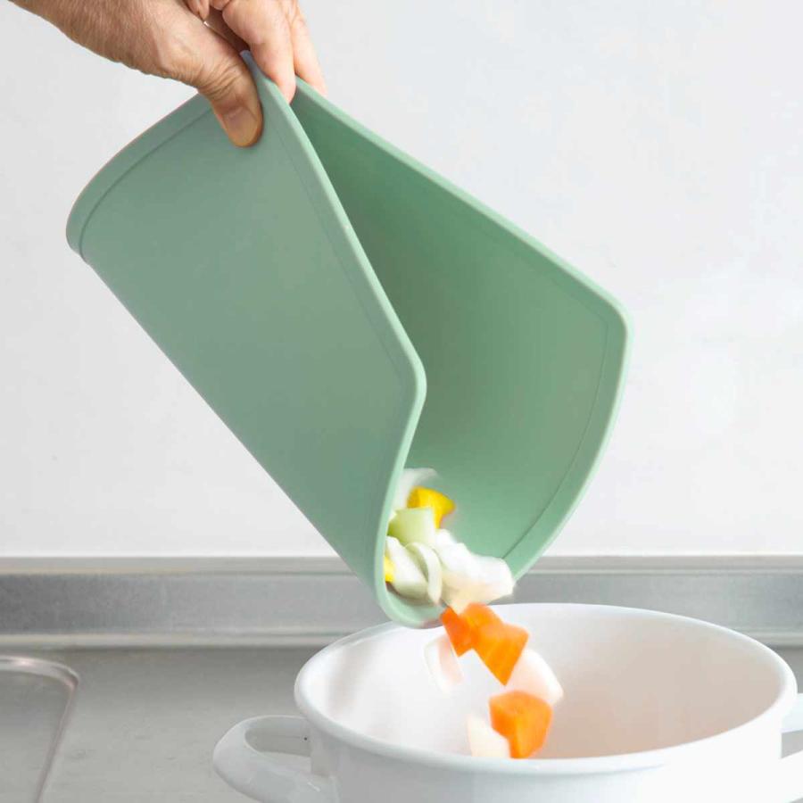 TONBO（新輝合成） まな板 34x24cm キズがつきにくいTPUまな板