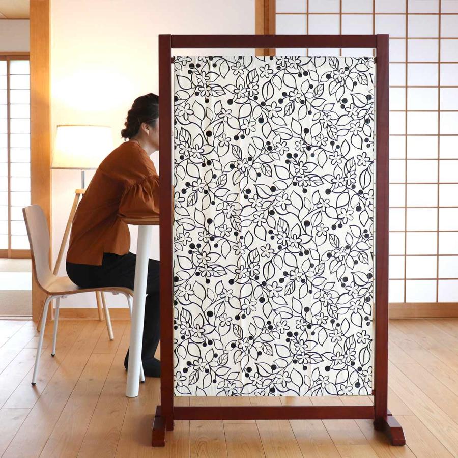 衝立　花柄カーテンパーテーション 　１枚式シンプル衝立　ブラウンフレーム 衝立 花柄カーテンパーテーション 1枚式シンプル衝立 ブラウン