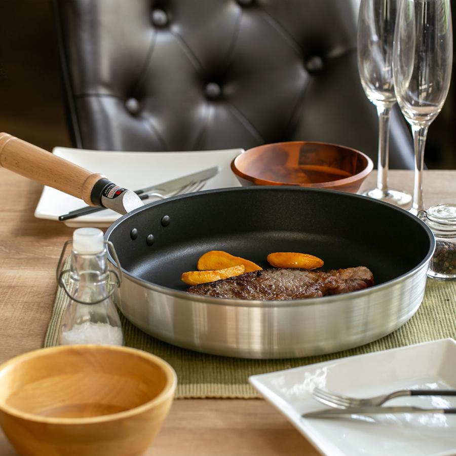 北陸アルミニウム フライパン 26cm ガス火専用 新マイスタープレミアム