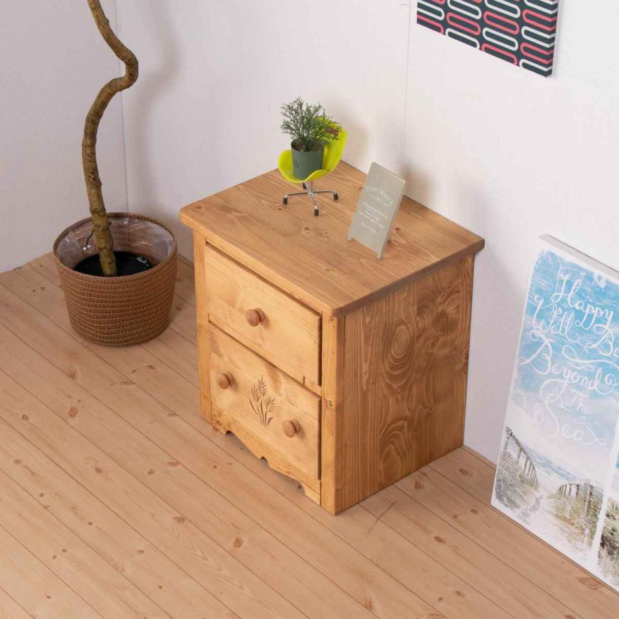 アンティーク風【木製サイドテーブル】walnut …42×40×53cm