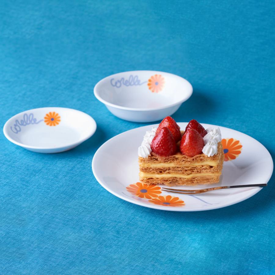 CORELLE 花とフルーツ柄 皿 10枚セット Corelle フルーツ柄 皿 約16.7cm◽️×高さ約1.8cm 4枚セット - メルカリ
