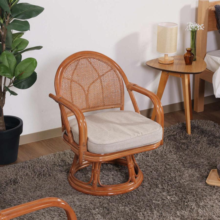 不二貿易（Fuji Boeki） ラタン 回転チェア 座面高33cm クッション付
