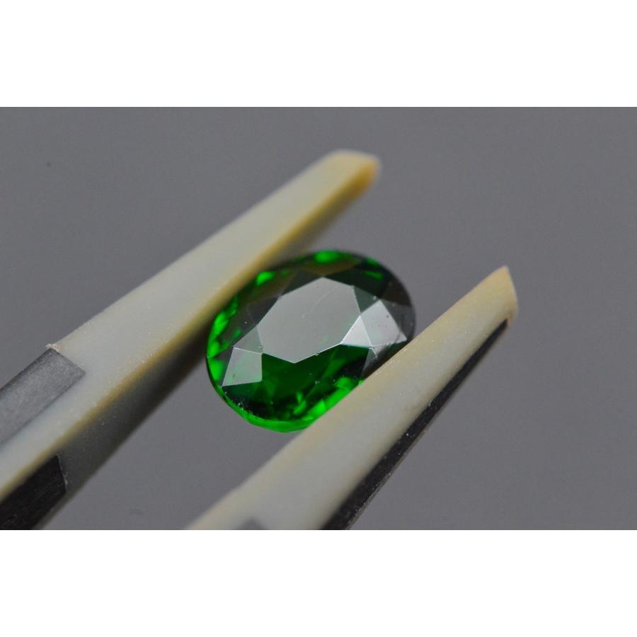 天然グリーングロッシュラーガーネット【ツァボライト】ルース　0.973ct　CGLソーティング　宝石　ジュエリー　製品制作　CD-031S_3
