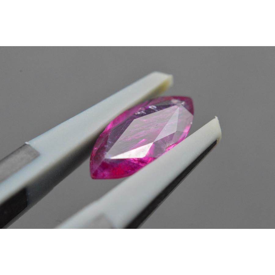 天然 ルビー 0.951ct ルース 裸石 タイ産,ジャンプ流未開封vol.1