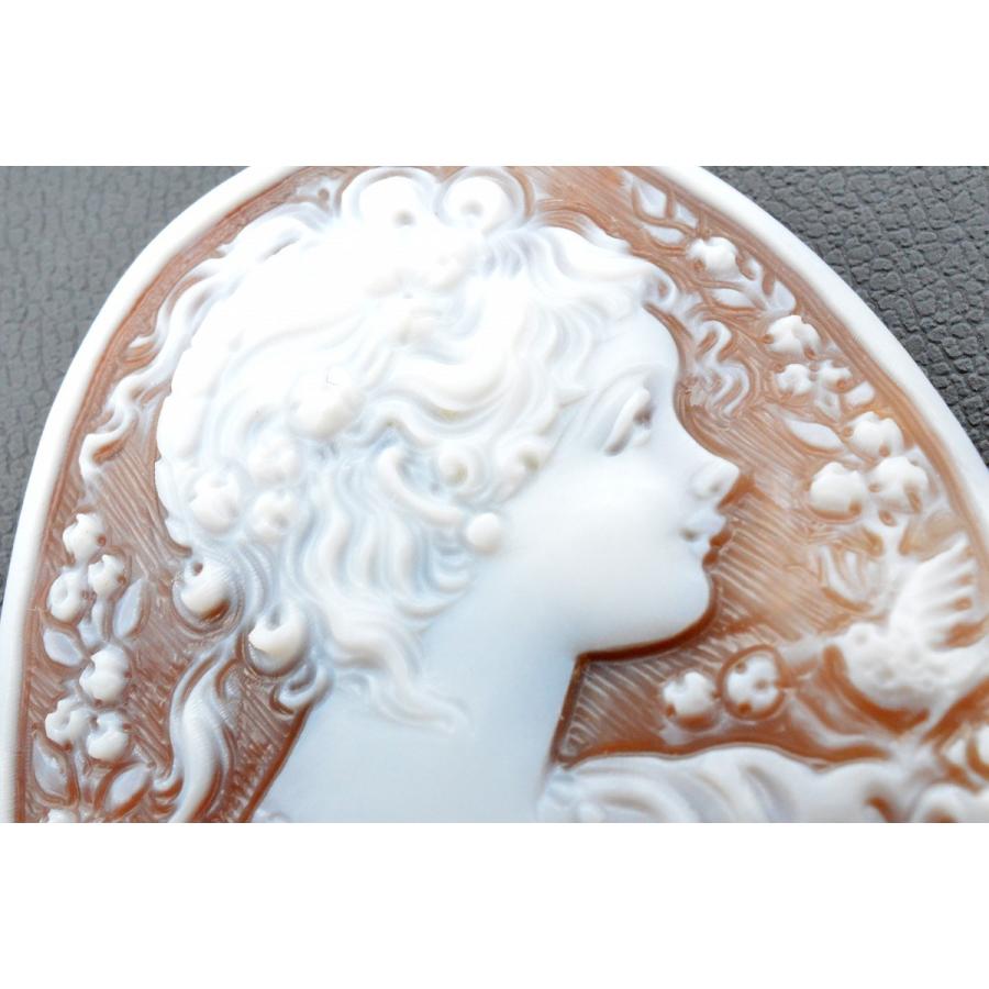 ◇ぺルニーチェ◇シェルカメオ ルース 約55.27×42.65mm 約9.75g