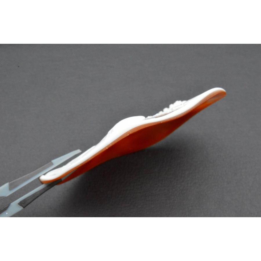 ◇マーロン◇シェルカメオ ルース 約74.86×56.13mm 約17.22g【86.1ct