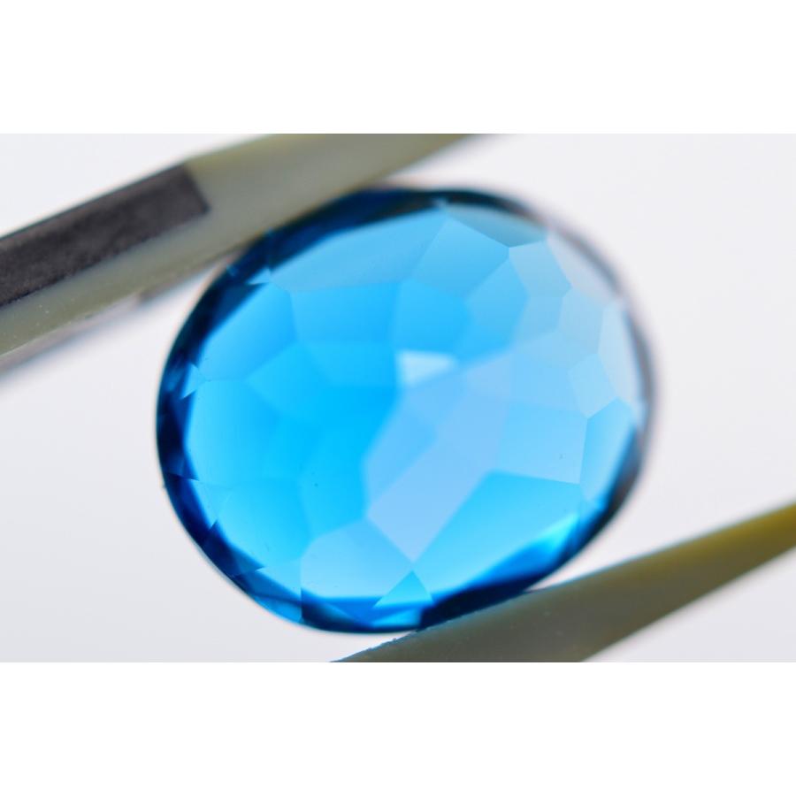 天然ブルートパーズ【ロンドン】ルース 約6.538ct オーバル