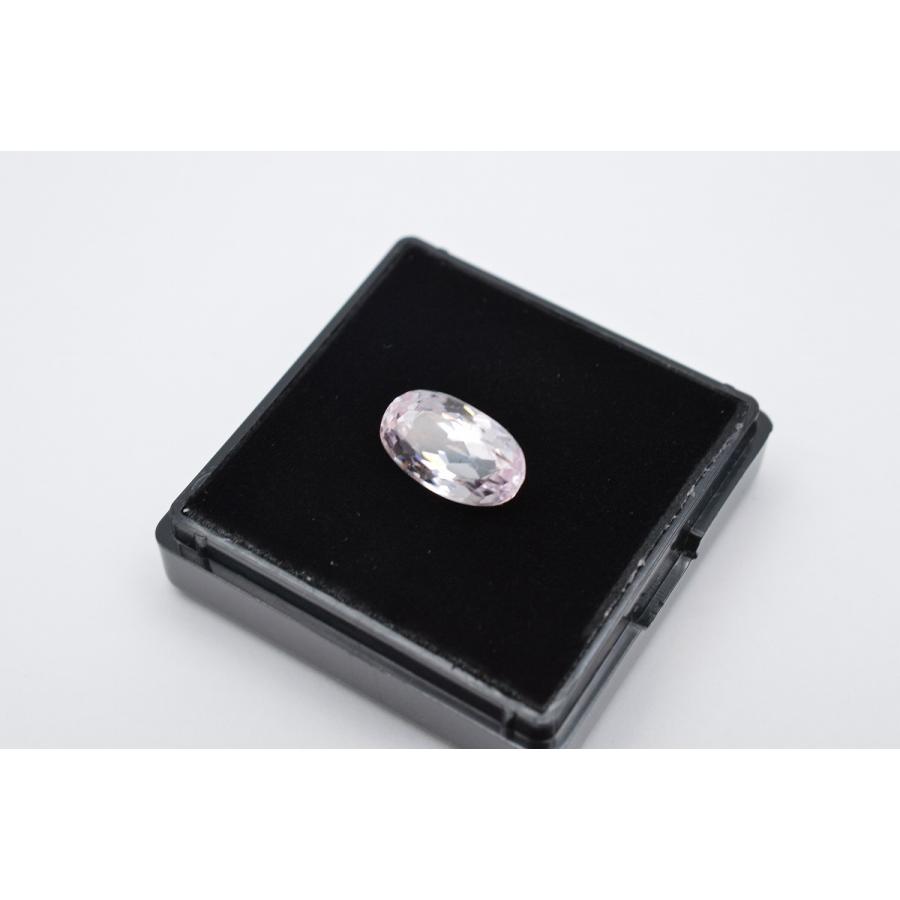 天然クンツァイト【スポデューメン】ルース 約5.475ct オーバル