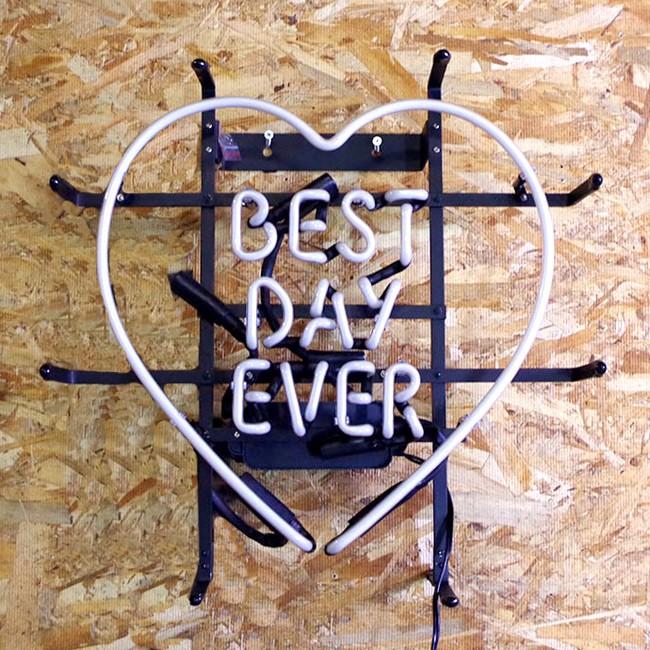 ネオンサイン / BEST DAY EVER ピンクのハート型 インテリア ネオン管 アメリカン インテリア 電飾 店舗 アメリカ | ブランド登録なし | 03