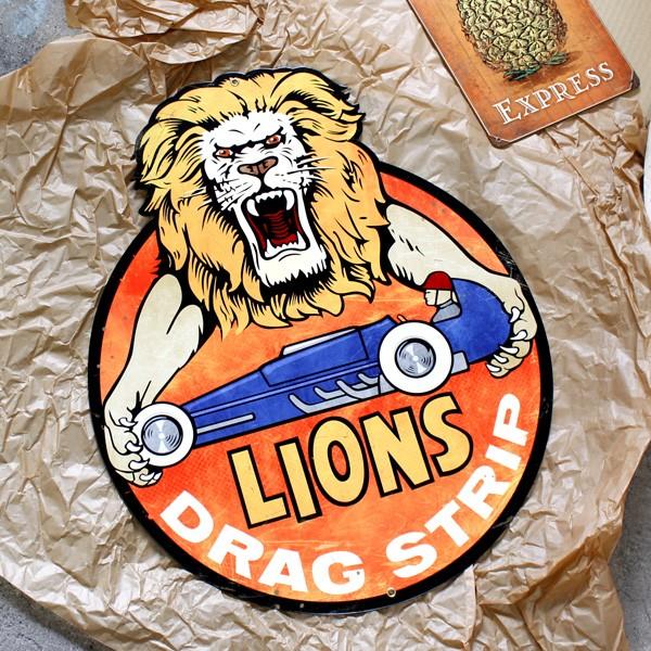 アメリカンスティールサイン「Lions Drag Strip」 PS-093 ／ライオン 