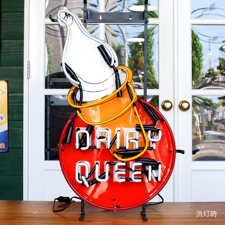 ネオンサイン DAIRY QUEEN デイリークイーン 高さ70×幅43cm ネオンサイン DAIRY QUEEN デイリークイーン 高さ70×幅43cm