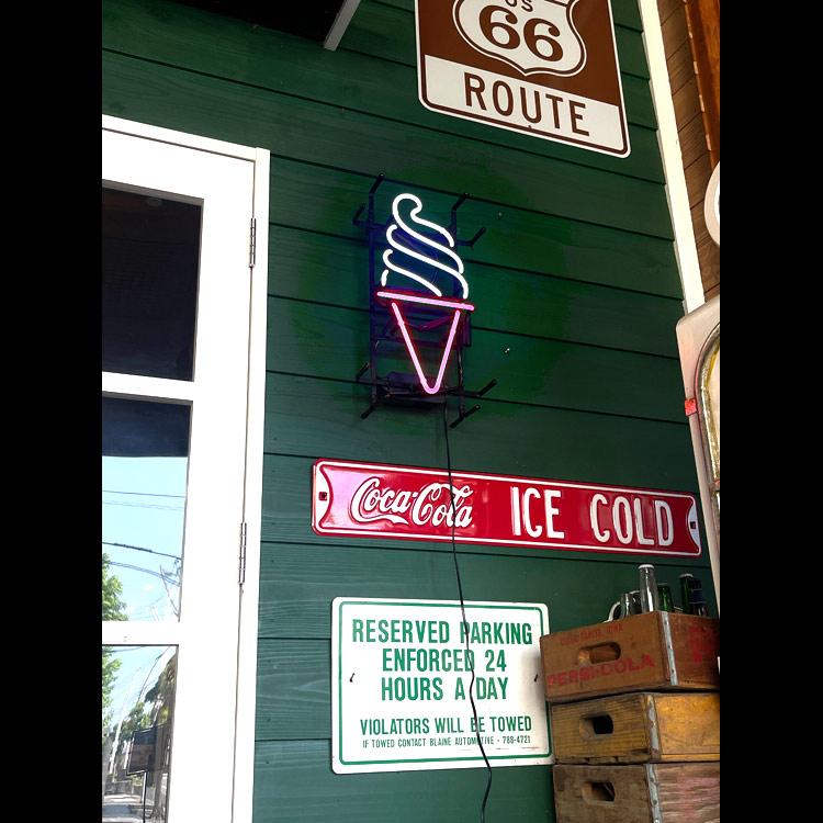 ネオンサイン Soft cream ソフトクリーム 高さ51×幅28.5cm ネオン管