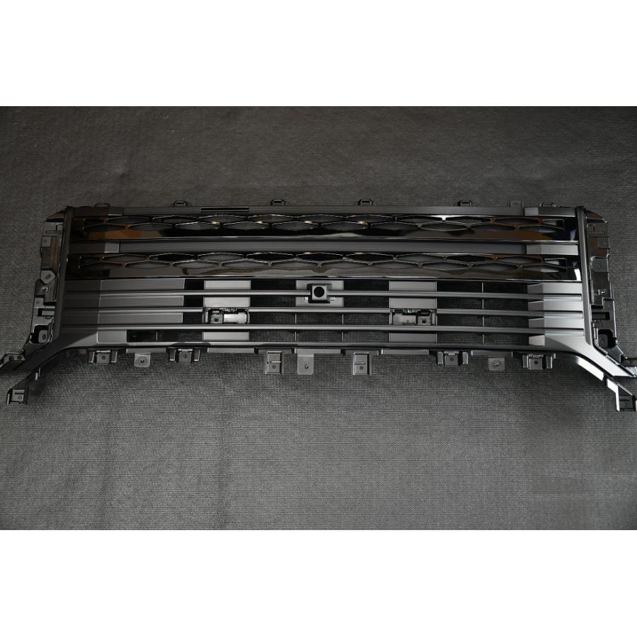 三菱 デリカD5 フロントグリル 新品 シルバー/ブラック 楽天市場】純正 三菱 MITSUBISHI CV1W系デリカD5 4.ブラック