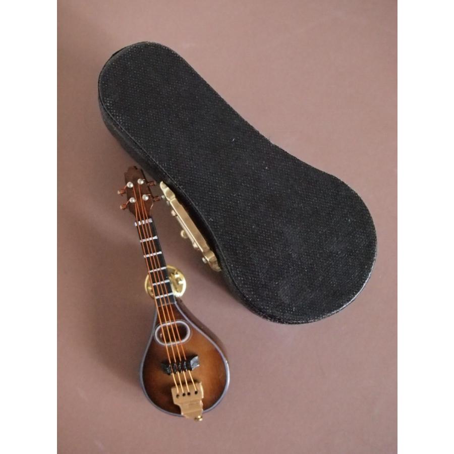 ピンバッジ ミニチュア楽器 マンドリン Pu 7cm 雑貨屋カンフィ 通販 Yahoo ショッピング