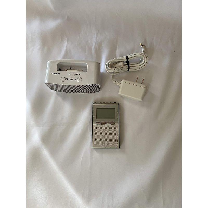 東芝 ワイドFM/AMラジオ ステレオスピ?カー付充電台セット（シルバー）TOSHIBA TY-SPR7 ワイドFM/AMラジオ ステレオスピ カー付充電台セット シルバー TOSHIBA TY SPR7