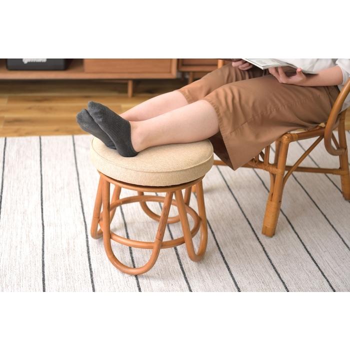 モリー 回転スツール ベージュ 玄関 オットマン おしゃれ 足置き台 腰掛け キッズチェア ローチェアー リビング キッチン フロアスツール 小さい コンパクト |  | 02