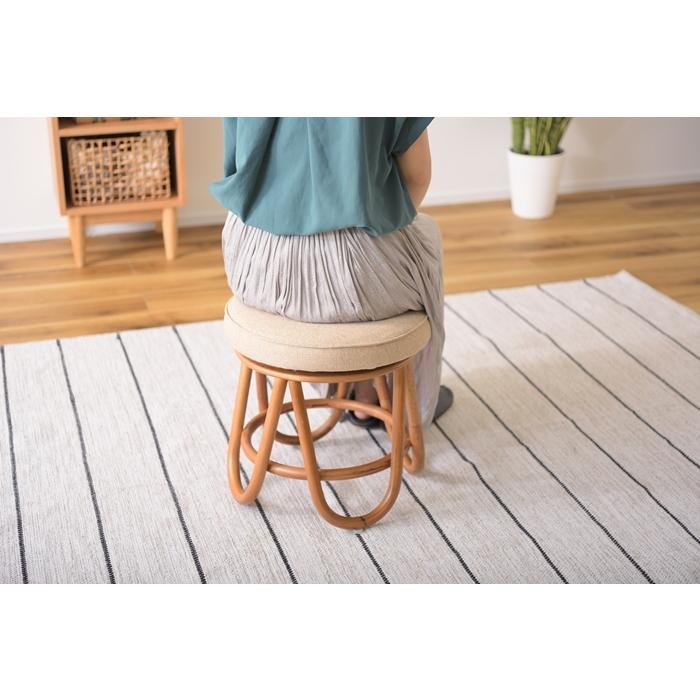 モリー 回転スツール ベージュ 玄関 オットマン おしゃれ 足置き台 腰掛け キッズチェア ローチェアー リビング キッチン フロアスツール 小さい コンパクト |  | 03