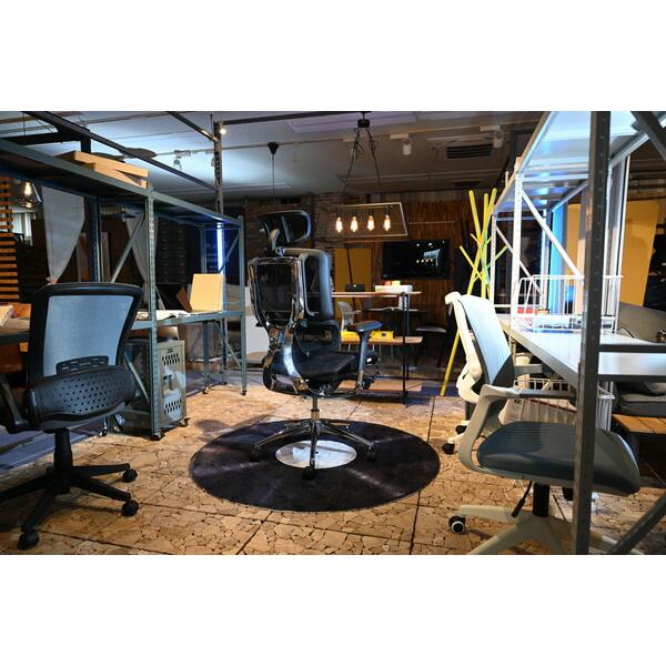 オフィスチェア ブラック 昇降機能 ロッキング機能 肘付き シンプル スタイリッシュ 勉強用 学習用 ゲーム用 パソコンチェア PCチェア 椅子 イス ワークチェア |  | 08