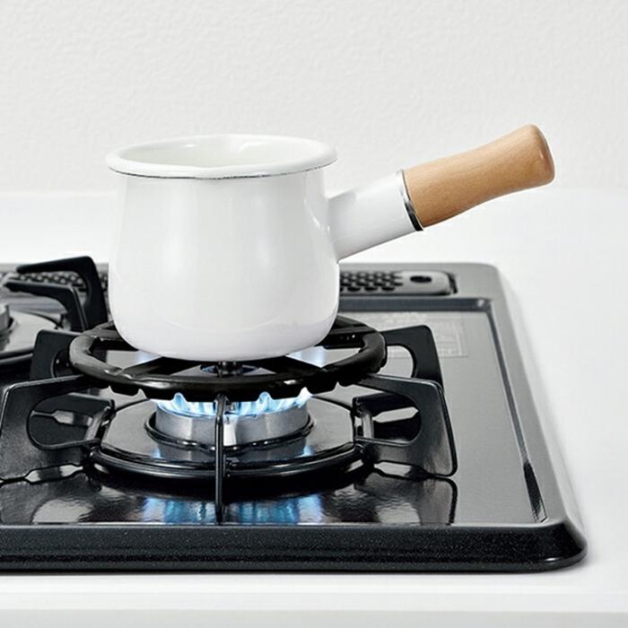 フェール 鉄鋳物製ミニ五徳(ホーロー加工) ブラック 調理器具 料理道具 キッチン用品 台所用品 |  | 02