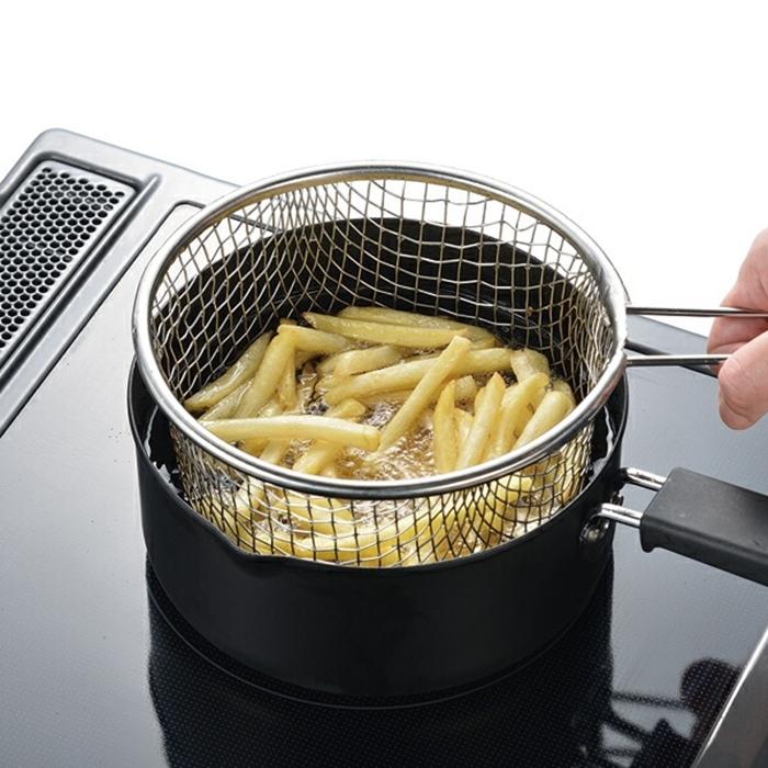 フライドポテトが揚げやすいフライヤー付天ぷら鍋18cm 揚げ鍋 揚げ物鍋 揚鍋 天婦羅鍋 両手フライ鍋 鍋 なべ 調理器具 料理道具 キッチン用品 台所用品 |  | 02