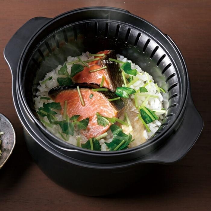 電子レンジスチームご飯メーカー ブラック 調理用品 電子レンジ炊飯器 炊飯鍋 一合炊き 電子レンジ調理器 レンジ調理器 レンジ調理 電子レンジ専用調理器 |  | 05