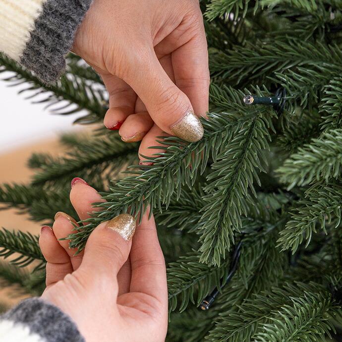 クリスマスツリー 高さ120cm  Xmas LEDライト ツリースカート ワイヤー入り 電飾 かわいい 電球 コンパクト 北欧 カントリー クリスマスパーティー クリスマス会 | ブランド登録なし | 04