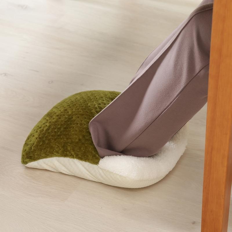 6個セット まとめ買い サーケル ワッフルフリース 足ポカクッション モス 冷え対策 ルームシューズ オフィス スリッパ フットウォーマー 脚用クッション 足用 |  | 04