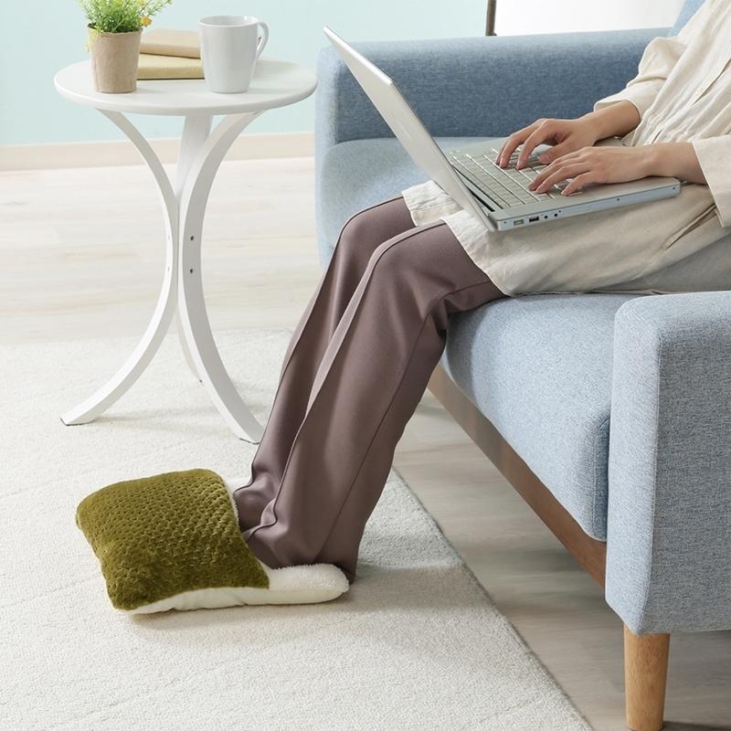 6個セット まとめ買い サーケル ワッフルフリース 足ポカクッション モス 冷え対策 ルームシューズ オフィス スリッパ フットウォーマー 脚用クッション 足用 |  | 06