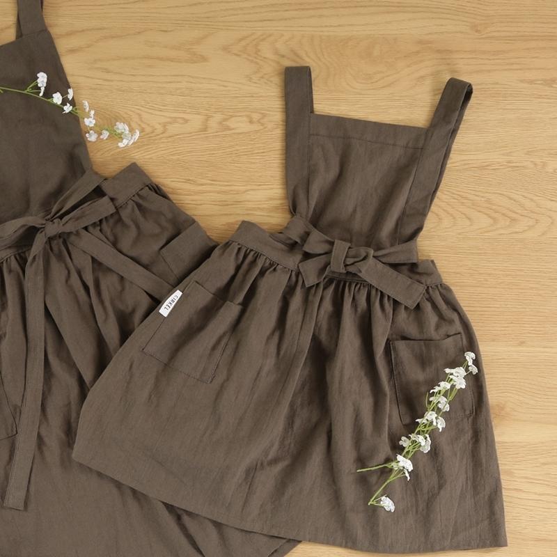 6着セット まとめ買い サーケル お手伝いドレスエプロン チャコール 保育士 ドレス 無地 ガーデニング カフェ 幼稚園 保育園 パン屋 花屋 コットン ポケット付き |  | 05