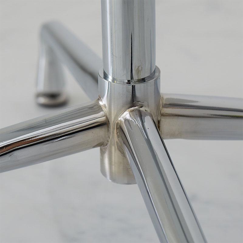 カフェテーブル  60cm 円形 ホワイト ダイニングテーブル モルセル おしゃれ かわいい 白家具 北欧 韓国インテリア 一人暮らし スチール脚 金属脚 シンプル 座卓 | ブランド登録なし | 10