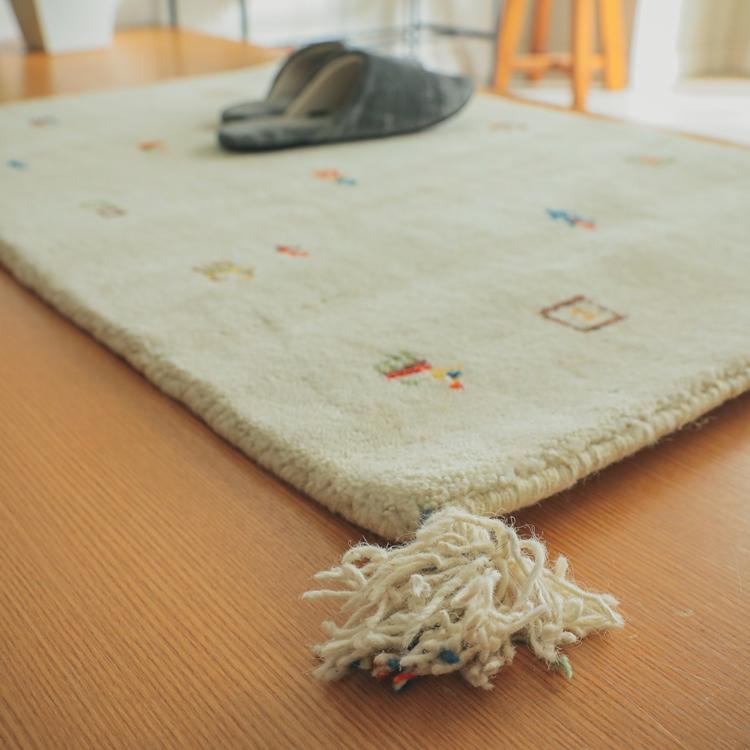ソヨカ マット 70x120cm アイボリー 玄関マット エントランス 天然羊毛インド製手織りギャッベ オールシーズン おしゃれ ホットカーペット 床暖房 高級感 |  | 01