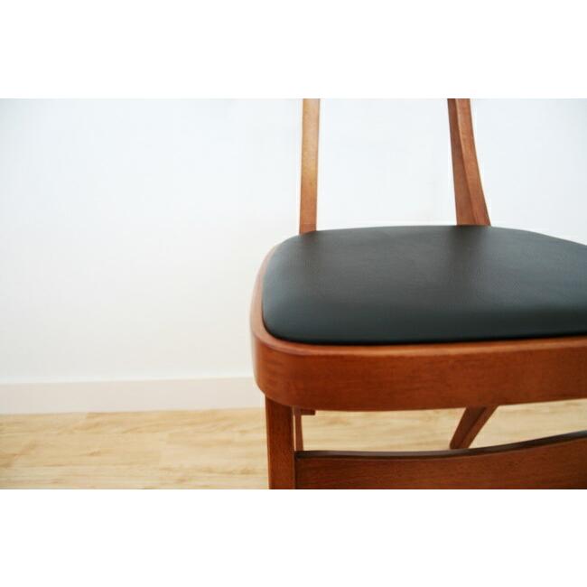 チェア ダイニングチェア 完成品 デスクチェア 食卓チェア 食卓椅子 アームレス 肘なし レザー風 合成皮革 レトロ 木製 PVC コンパクト 省スペース |  | 05