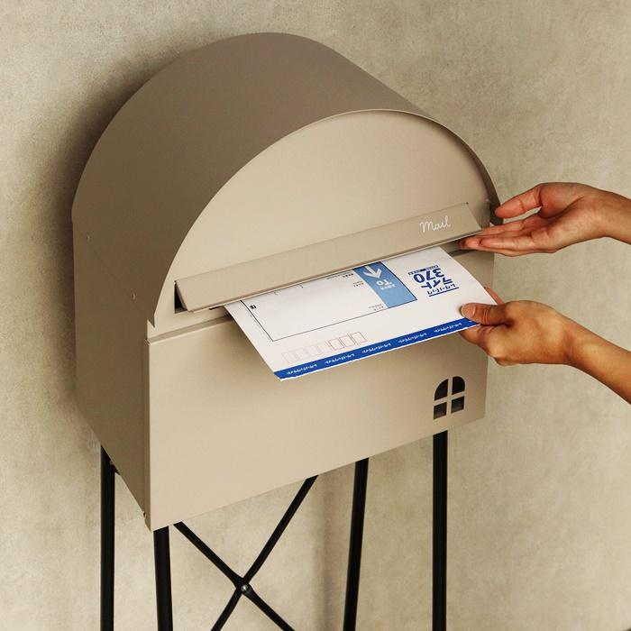 郵便ポスト スタンド式 ダイヤル錠 グレー ライトベージュ スタンドポスト 鍵付き おしゃれ レトロ 自立 北欧 カントリー モダン アンティーク 一軒家 戸建て | ブランド登録なし | 08