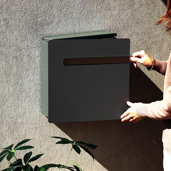 壁掛けポスト 郵便ポスト おしゃれ 北欧 レトロ A4対応 新聞受け 後付け 完成品 グレージュ グレー かわいい 一戸建て 玄関前 メールボックス 鍵付き 木目 |  | 06