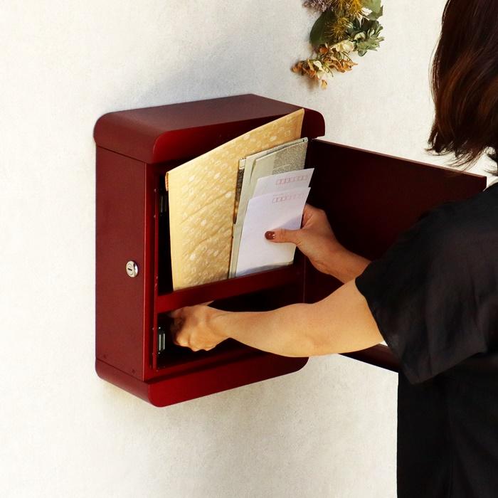 壁掛けポスト 鍵付き 金属製 ボルドー/フォレストグリーン おしゃれ 郵便ポスト レトロ 北欧 ヨーロピアン アンティーク シリンダー錠 ヨーロッパ | ブランド登録なし | 05