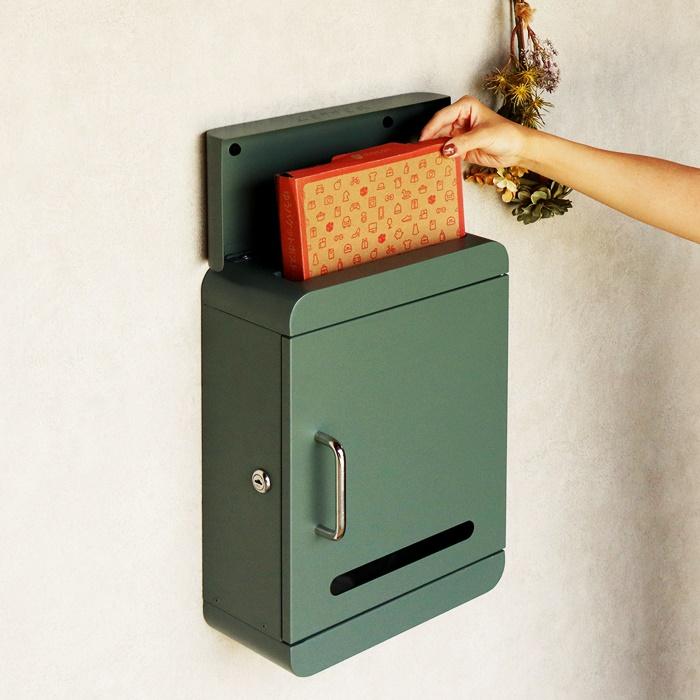 壁掛けポスト 鍵付き 金属製 ボルドー/フォレストグリーン おしゃれ 郵便ポスト レトロ 北欧 ヨーロピアン アンティーク シリンダー錠 ヨーロッパ | ブランド登録なし | 07