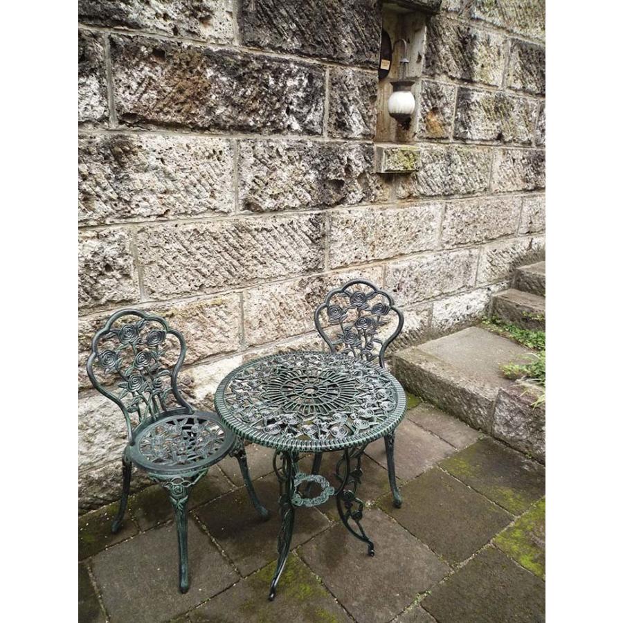 鋳物テーブル3点セット ガーデンテーブル ガーデンチェア ガーデンファニチャー 庭 屋外 ベランダ テラス カフェテーブル おしゃれ | 