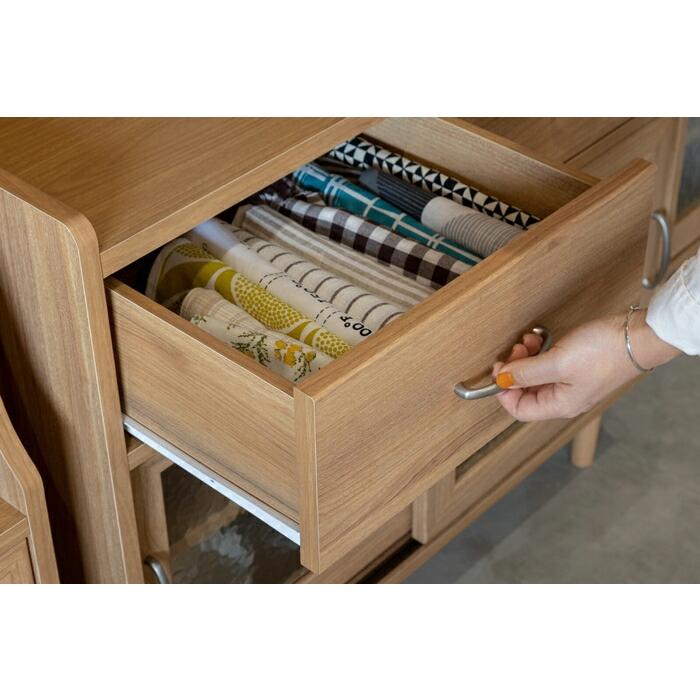 北欧スタイルのシンプルなサイドボード 84ボード ジェロディ コレクションラック ディスプレイラック アンティーク おしゃれ 北欧 リビング 収納 コンパクト |  | 07