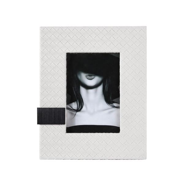 フォトフレーム ホワイトレザー 19×24cm 写真立て 写真 インテリア雑貨 FC-2109-A 写真立て 写真たて おしゃれ 結婚記念日 お祝い 贈り物 ギフト | 