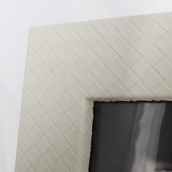 フォトフレーム ホワイトレザー 19×24cm 写真立て 写真 インテリア雑貨 FC-2109-A 写真立て 写真たて おしゃれ 結婚記念日 お祝い 贈り物 ギフト |  | 05