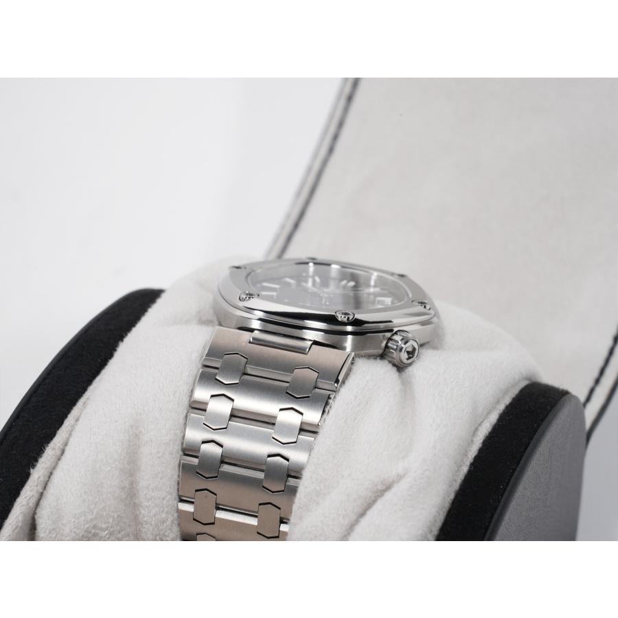 セイコー クレドール ロコモティブ Ref.GCCR999 TI ブラック文字盤 |  | 05