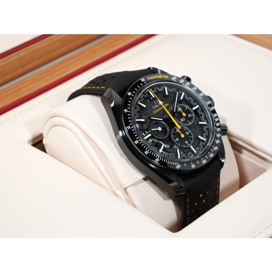 オメガ スピードマスター ダーク サイド オブ ザ ムーン クロノグラフ 44.25 MM Ref.311.92.44.30.01.001 ブラックセラミック スケルトン文字盤 | OMEGA | 04