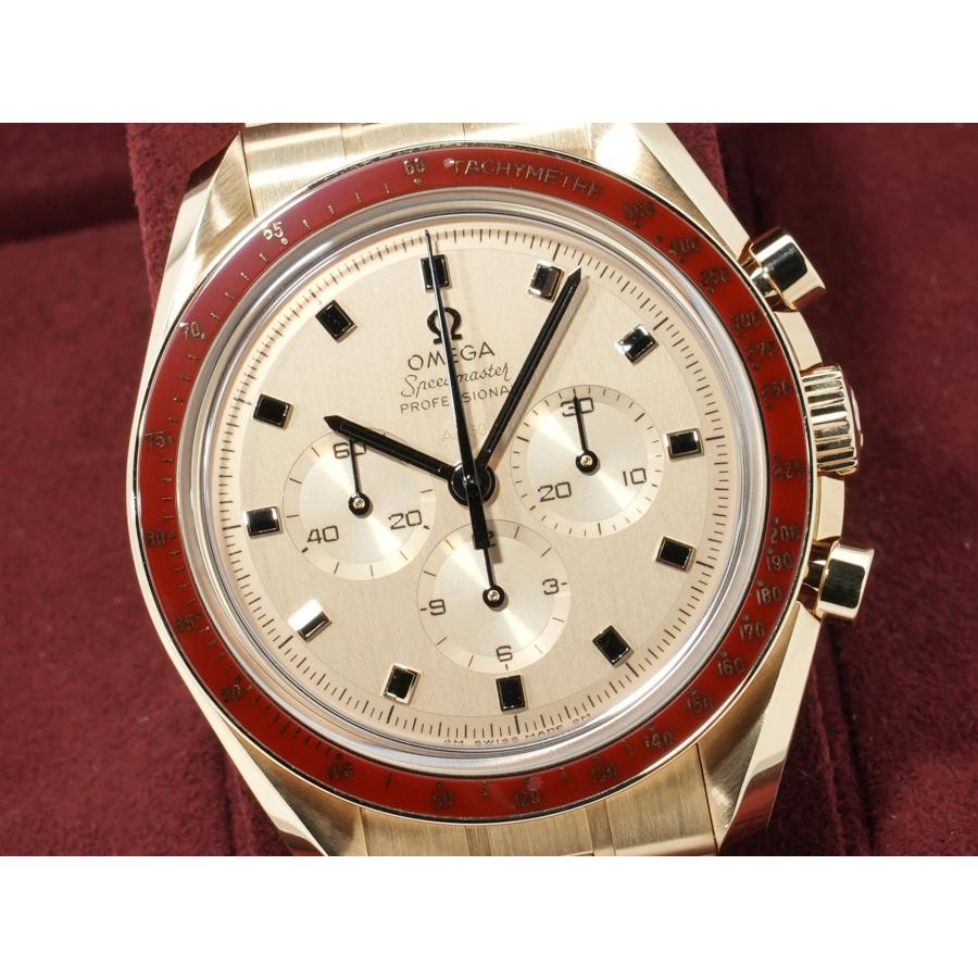 オメガ スピードマスター 記念モデル コーアクシャル マスター クロノメーター Ref.310.60.42.50.99.001 ムーンシャインゴールド イエロー文字盤 | OMEGA | 02