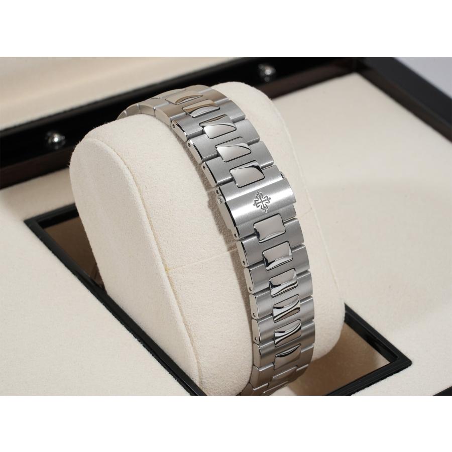 パテックフィリップ ノーチラス アニュアルカレンダー TIFFANY&CO. Ref.5726/1A-014 SS ブルー、ブラックグラデーション文字盤 | ノーチラス | 05