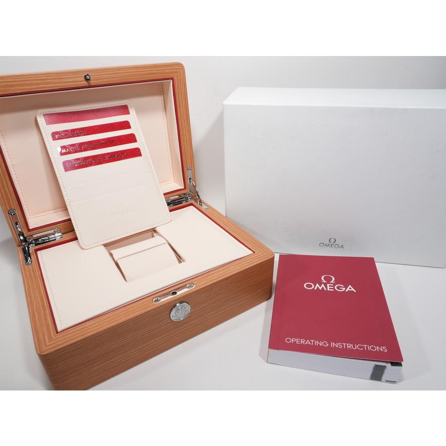 オメガ スピードマスター ダーク サイド オブ ザ ムー?ン Ref.310.92.44.50.01.001 ブラックセラミック スケルトン文字盤 | OMEGA | 07