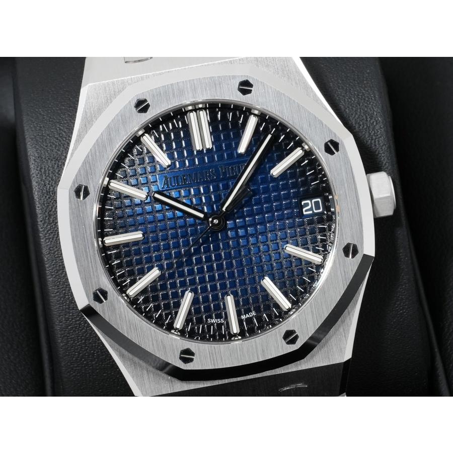 オーデマピゲ ロイヤルオーク Ref.15510BC.OO.1320BC.04 ホワイトゴールド スモークブルー文字盤 | ロイヤルオーク | 02